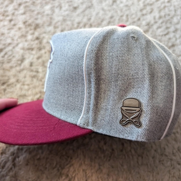 Cayler & son's none of your business grey/red snapback hat osfm - Picture 2 of 5